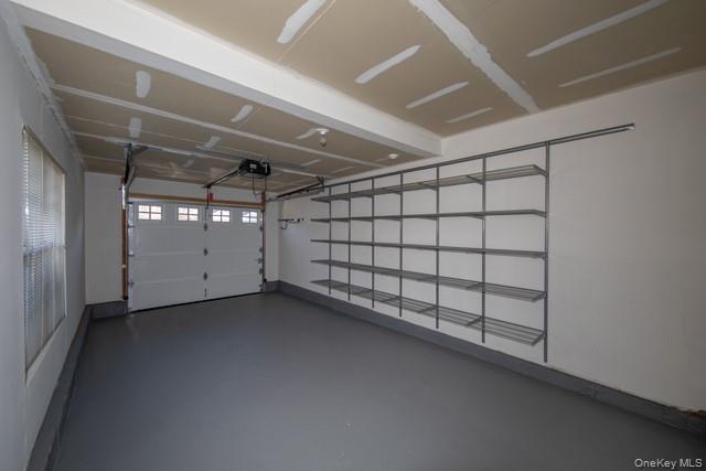 #12 photo, 162 Village Green Drive, सफ़ोक काउंटी Port Jefferson Station , NY 11776