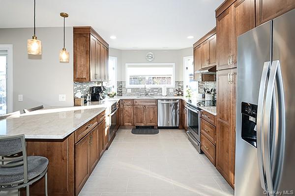 #12 photo, 129 Stephen Street, מחוז נסאו Levittown , NY 11756