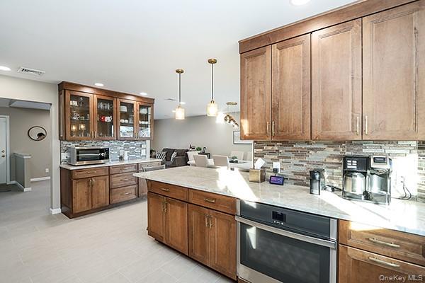 #13 photo, 129 Stephen Street, מחוז נסאו Levittown , NY 11756