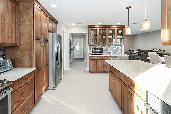 #14 photo, 129 Stephen Street, מחוז נסאו Levittown , NY 11756