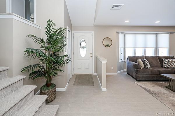 #3 photo, 129 Stephen Street, מחוז נסאו Levittown , NY 11756