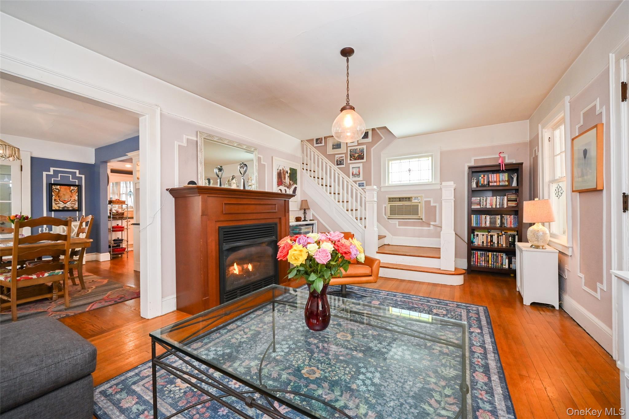 #10 photo, 219 Floral Boulevard, מחוז נסאו Floral Park , NY 11001