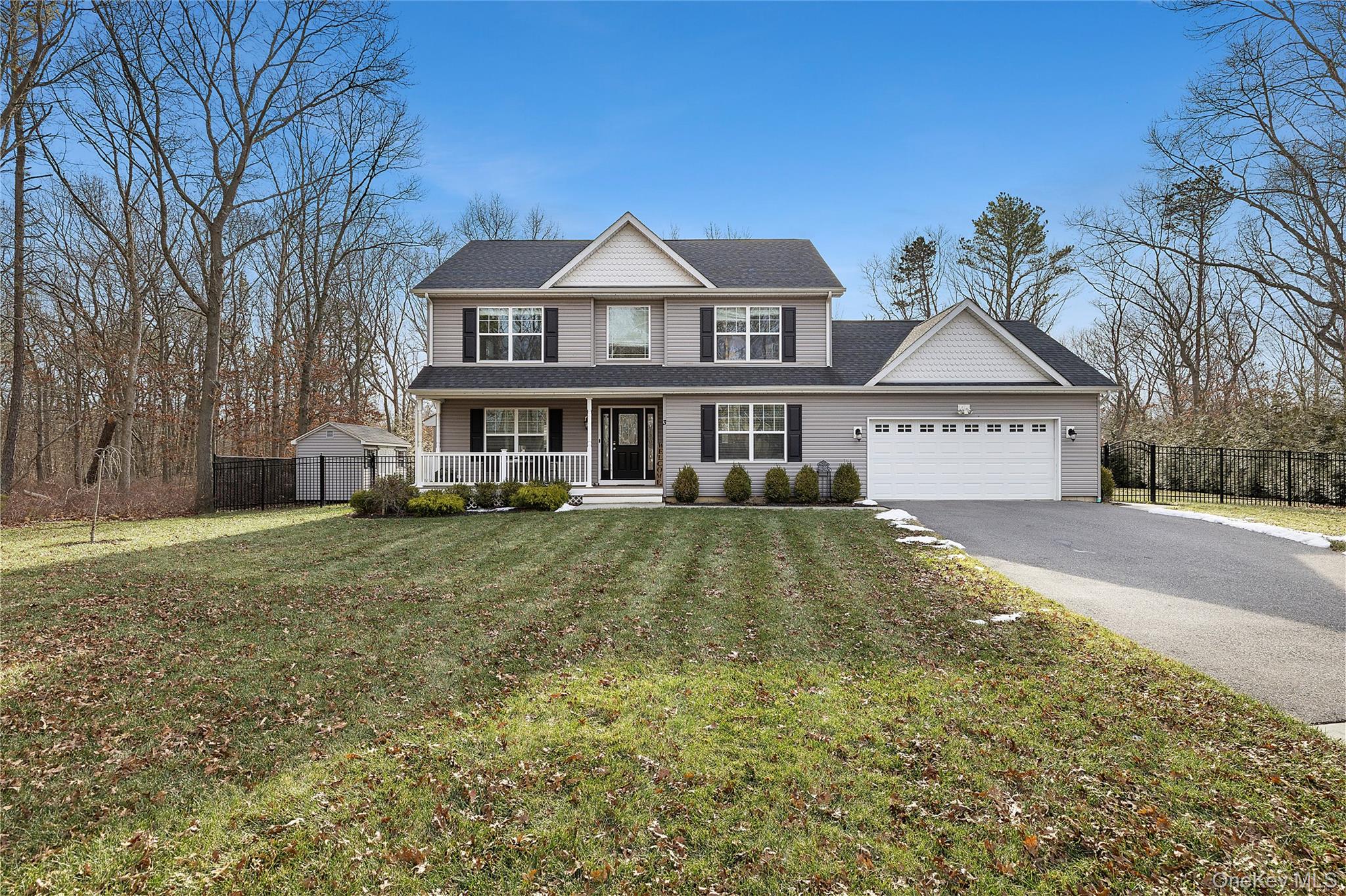 #1 photo, 3 Lincoln Avenue, Manorville , NY 11949