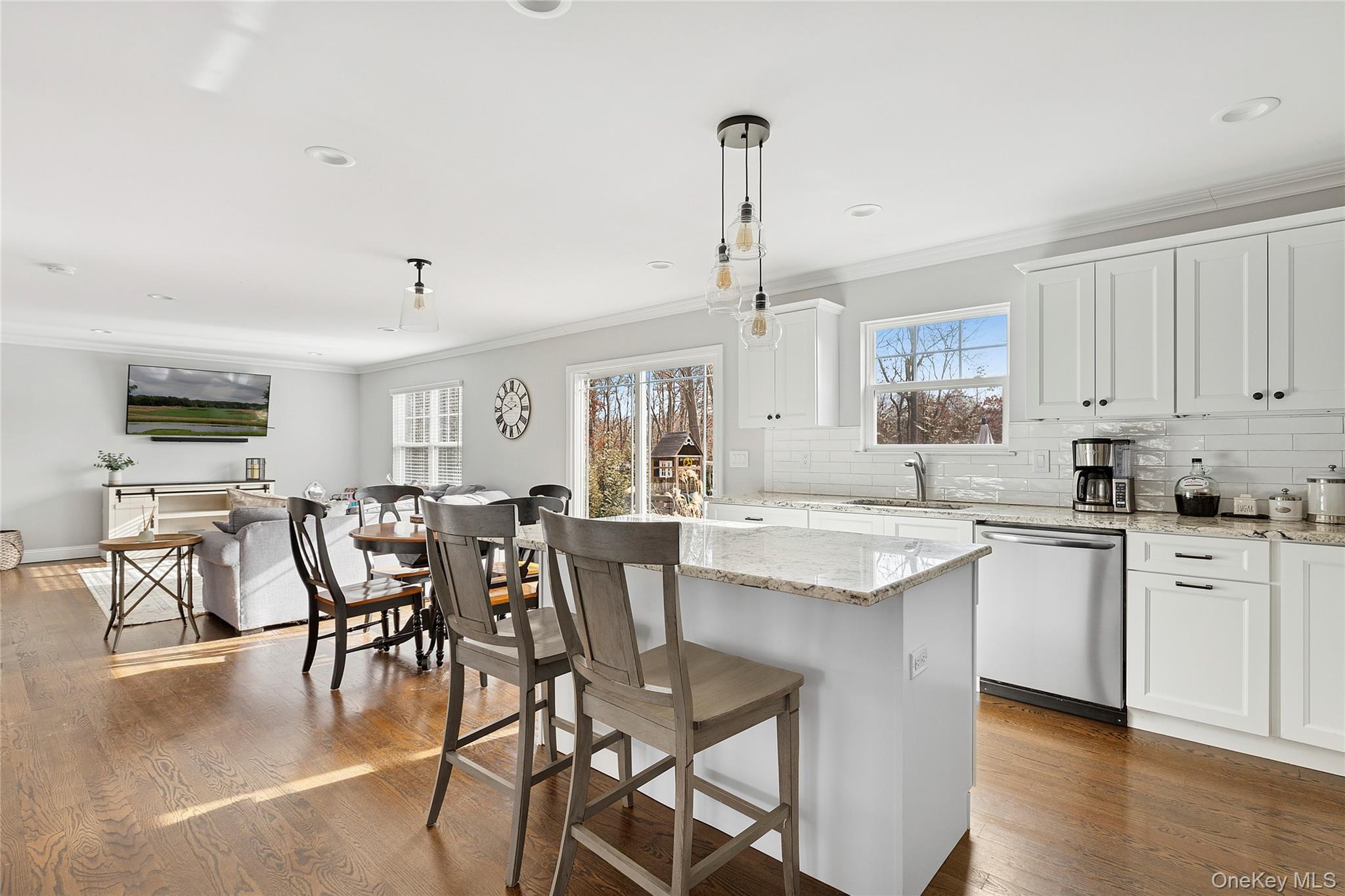 #3 photo, 3 Lincoln Avenue, Manorville , NY 11949