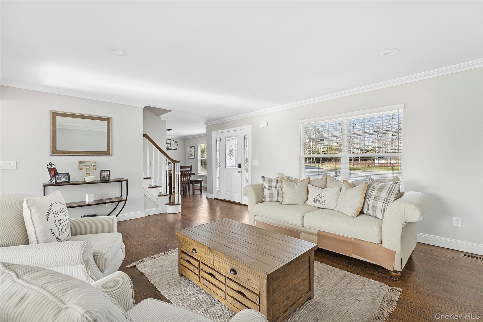 #7 photo, 3 Lincoln Avenue, Manorville , NY 11949