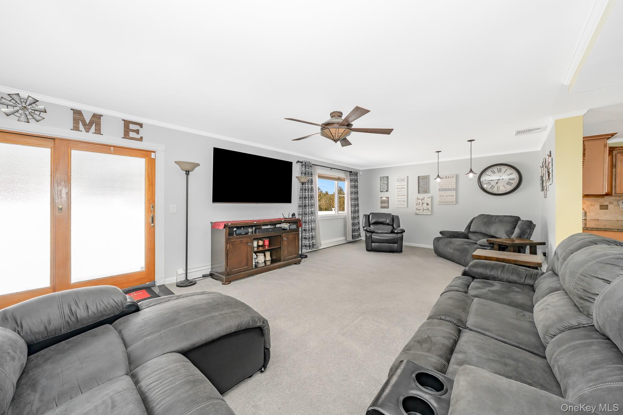 #20 photo, 3 Aron Street, Smithtown , NY 11787