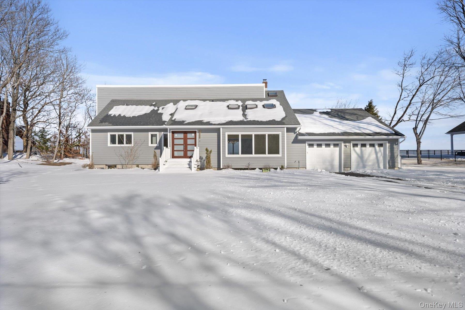 #1 photo, 43 Waterview Drive, Саффолк ‖ Sound Beach , NY 11789