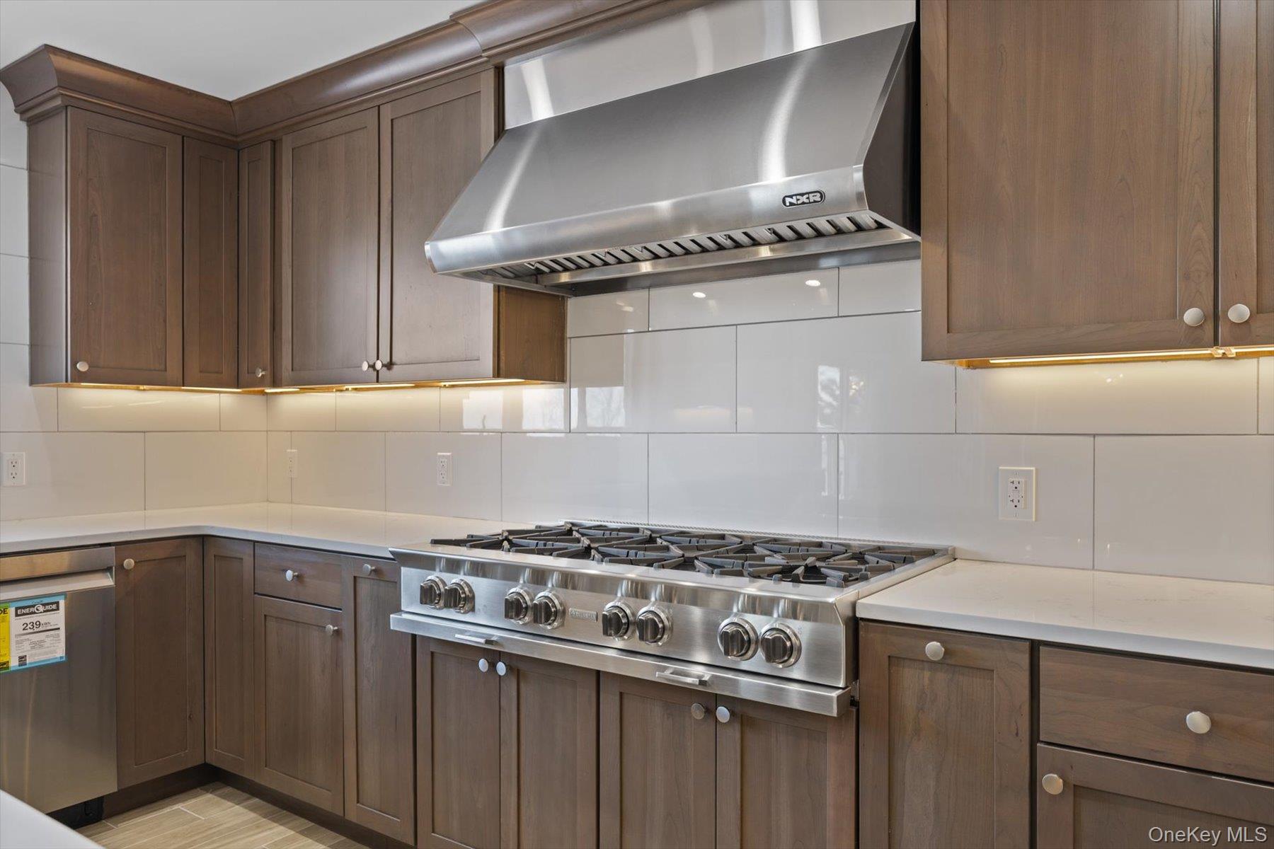 #12 photo, 43 Waterview Drive, Саффолк ‖ Sound Beach , NY 11789