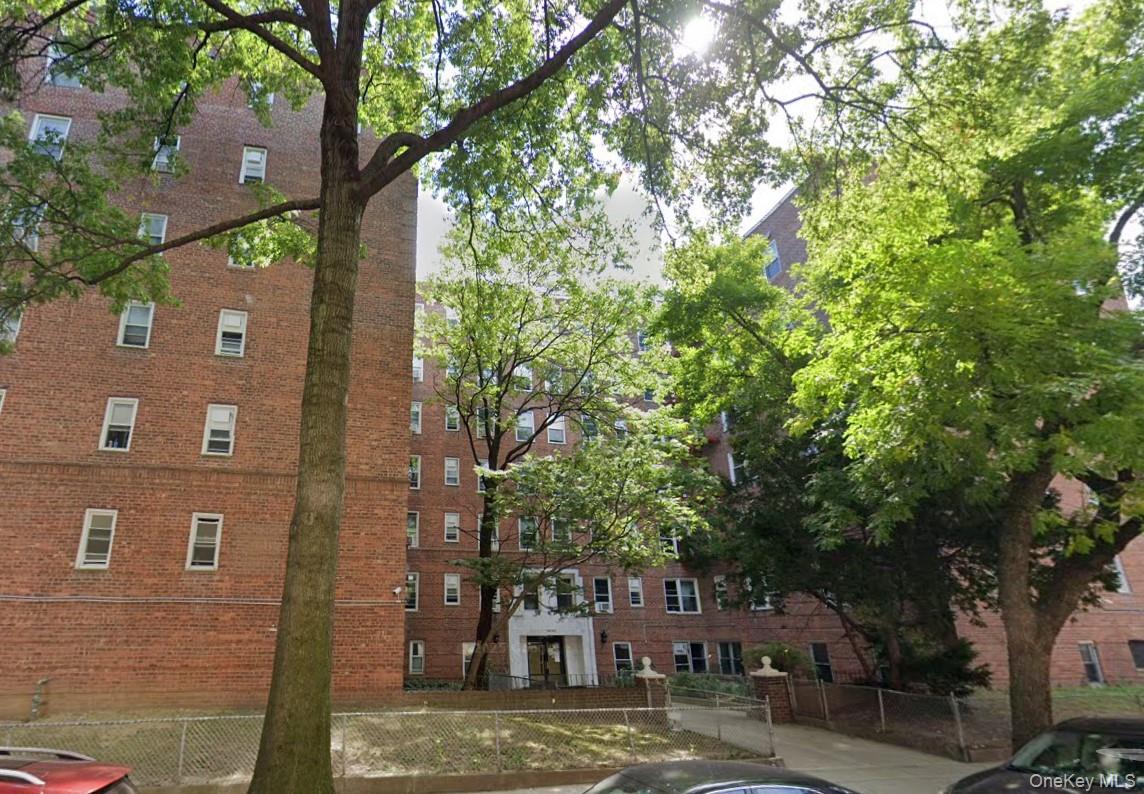 #1 photo, 144-44 41st Avenue, कुईंस Flushing , NY 11355