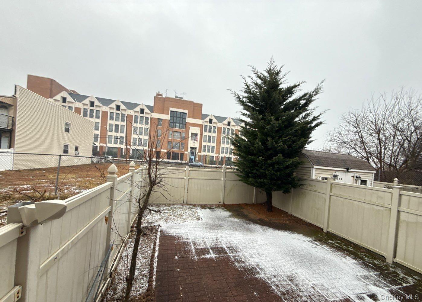 #17 photo, 160 Beach 30th Street, Far Rockaway , NY 11691