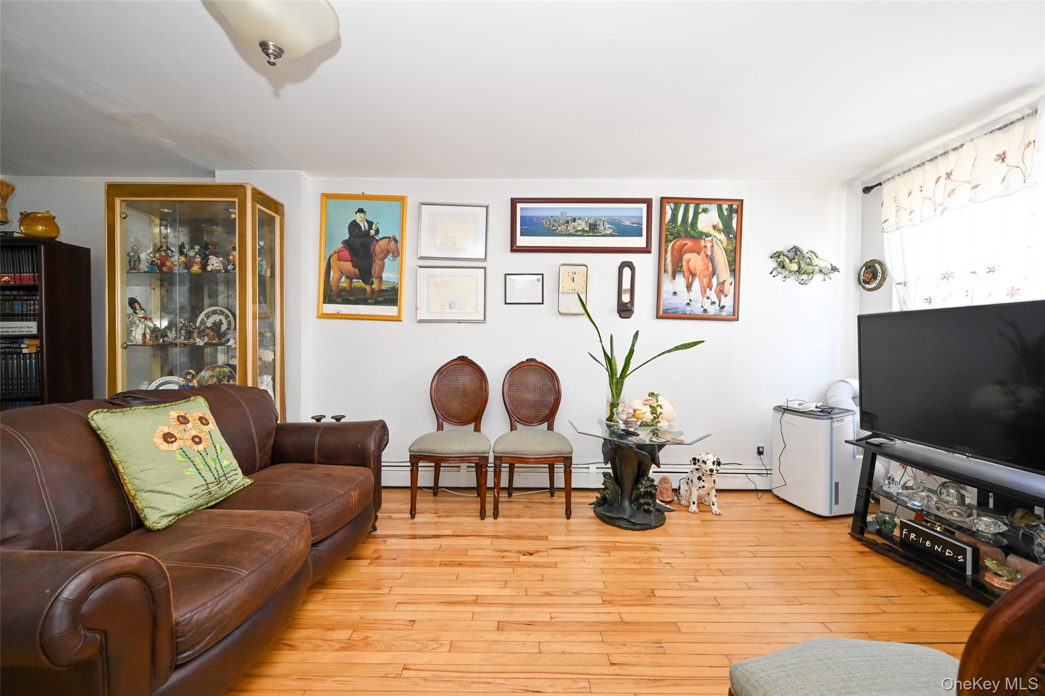 #6 photo, 40-29 216th Street, Bayside , NY 11361