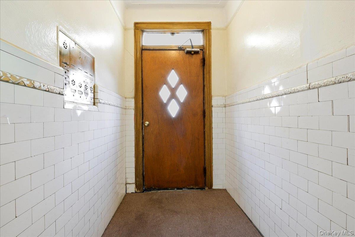 #19 photo, 60-58 60th Road, Maspeth , NY 11378