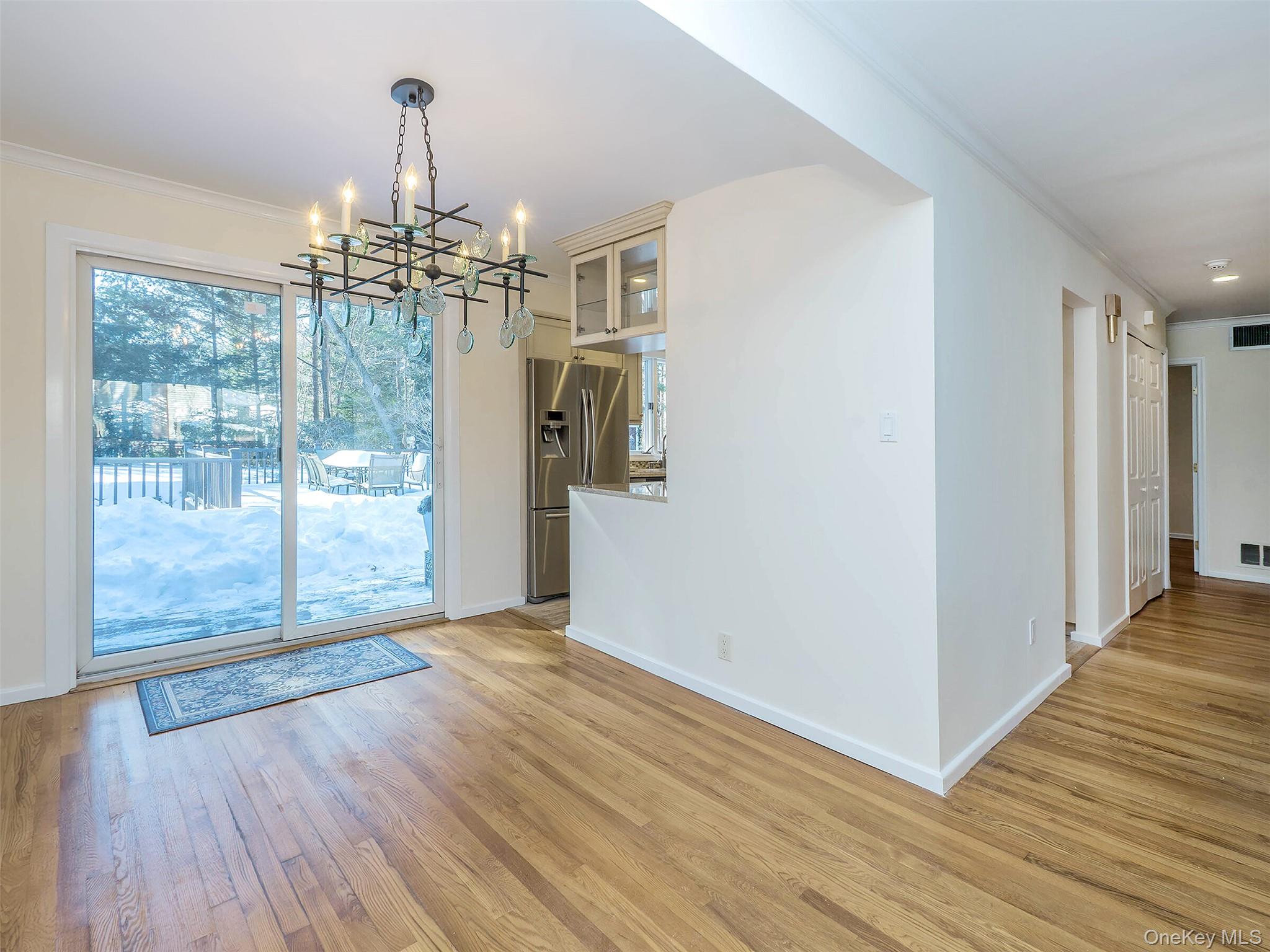 #7 photo, 4 Chevy Chase Road, Huntington , NY 11743