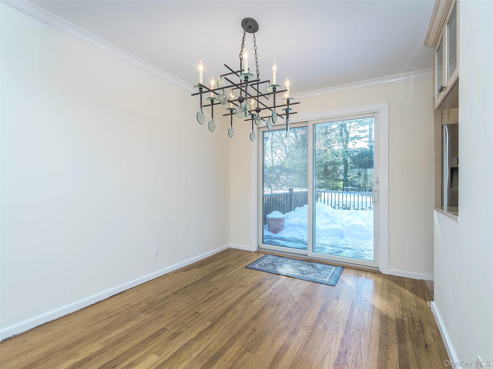 #8 photo, 4 Chevy Chase Road, Huntington , NY 11743