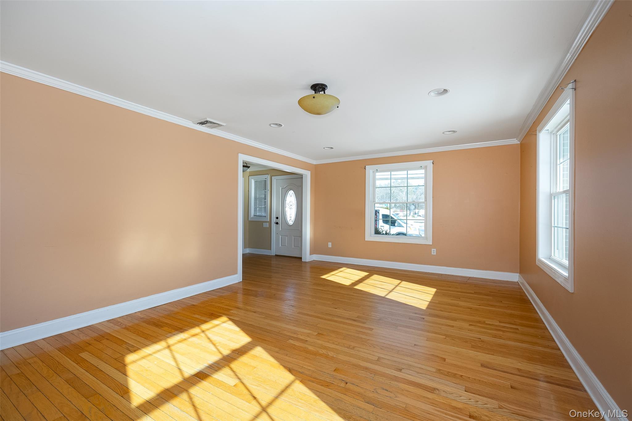 #10 photo, 3 Mansion Drive, Hyde Park , NY 12538