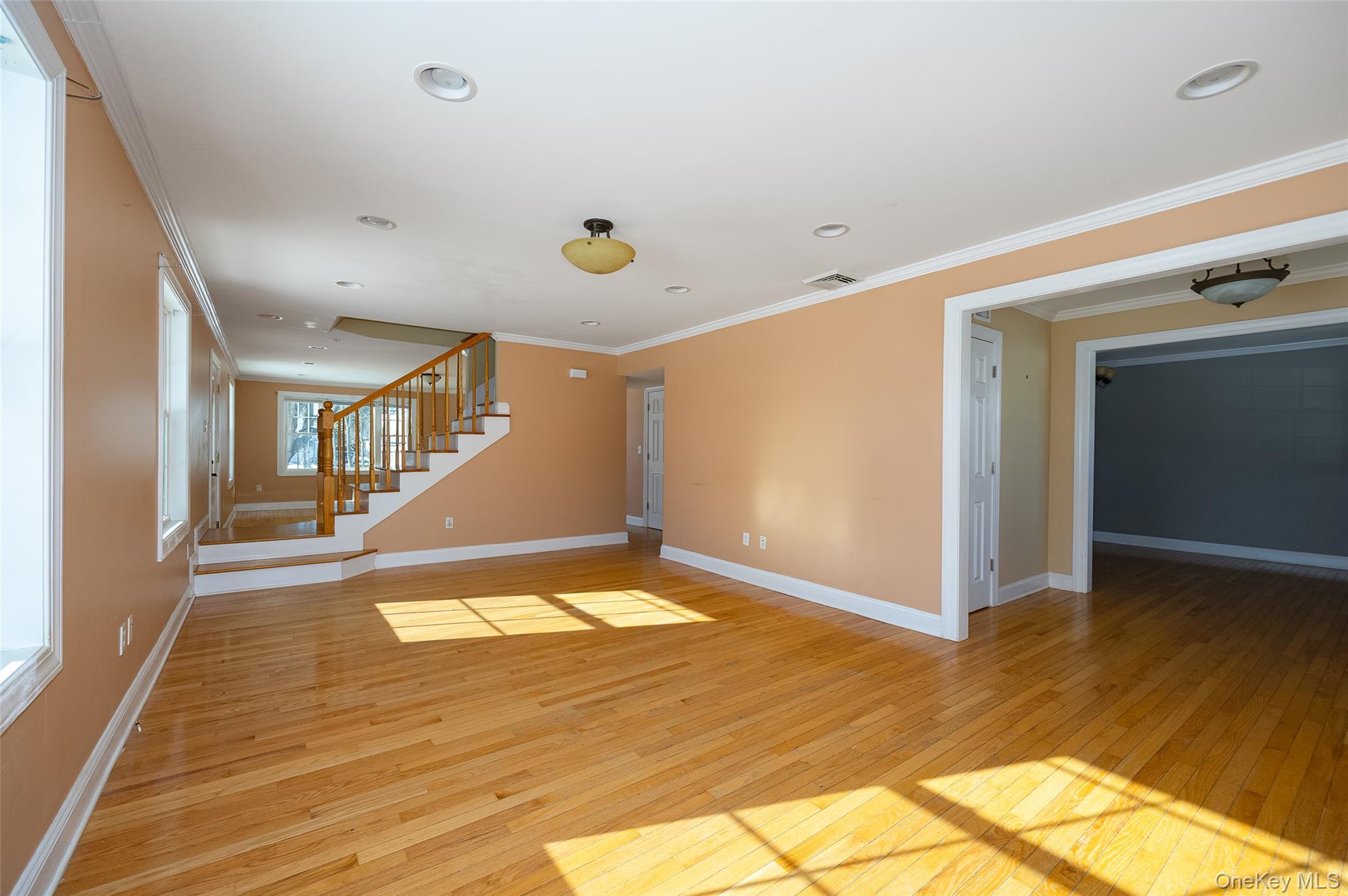 #12 photo, 3 Mansion Drive, Hyde Park , NY 12538