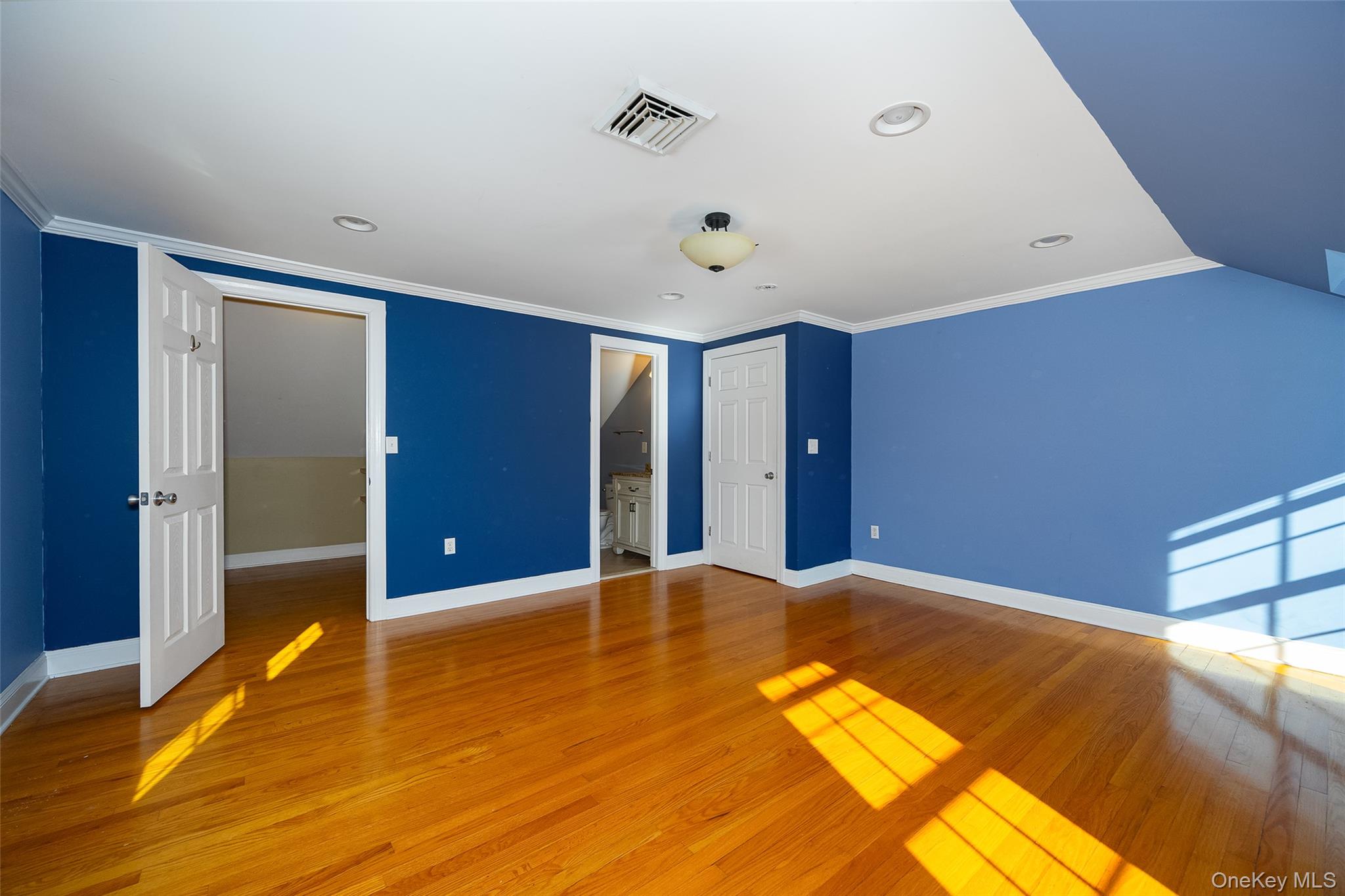 #20 photo, 3 Mansion Drive, Hyde Park , NY 12538