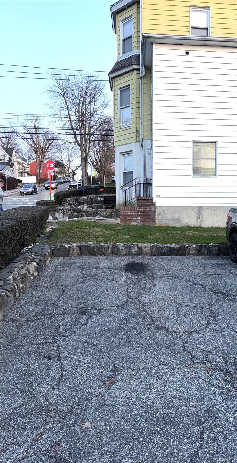 #10 photo, 43 Linden Avenue, Ossining , NY 10562