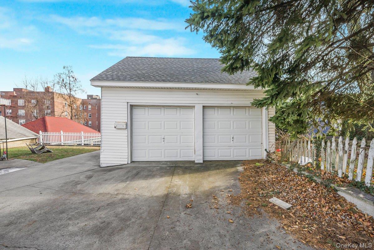 #4 photo, 28 Crescent Place, 纽约州 Yonkers , NY 10704