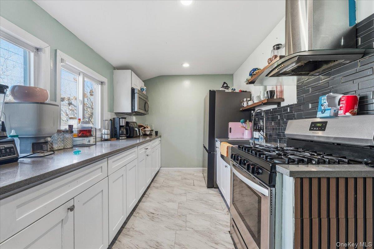 #13 photo, 28 Hemlock Street, サフォーク郡 Central Islip , NY 11722