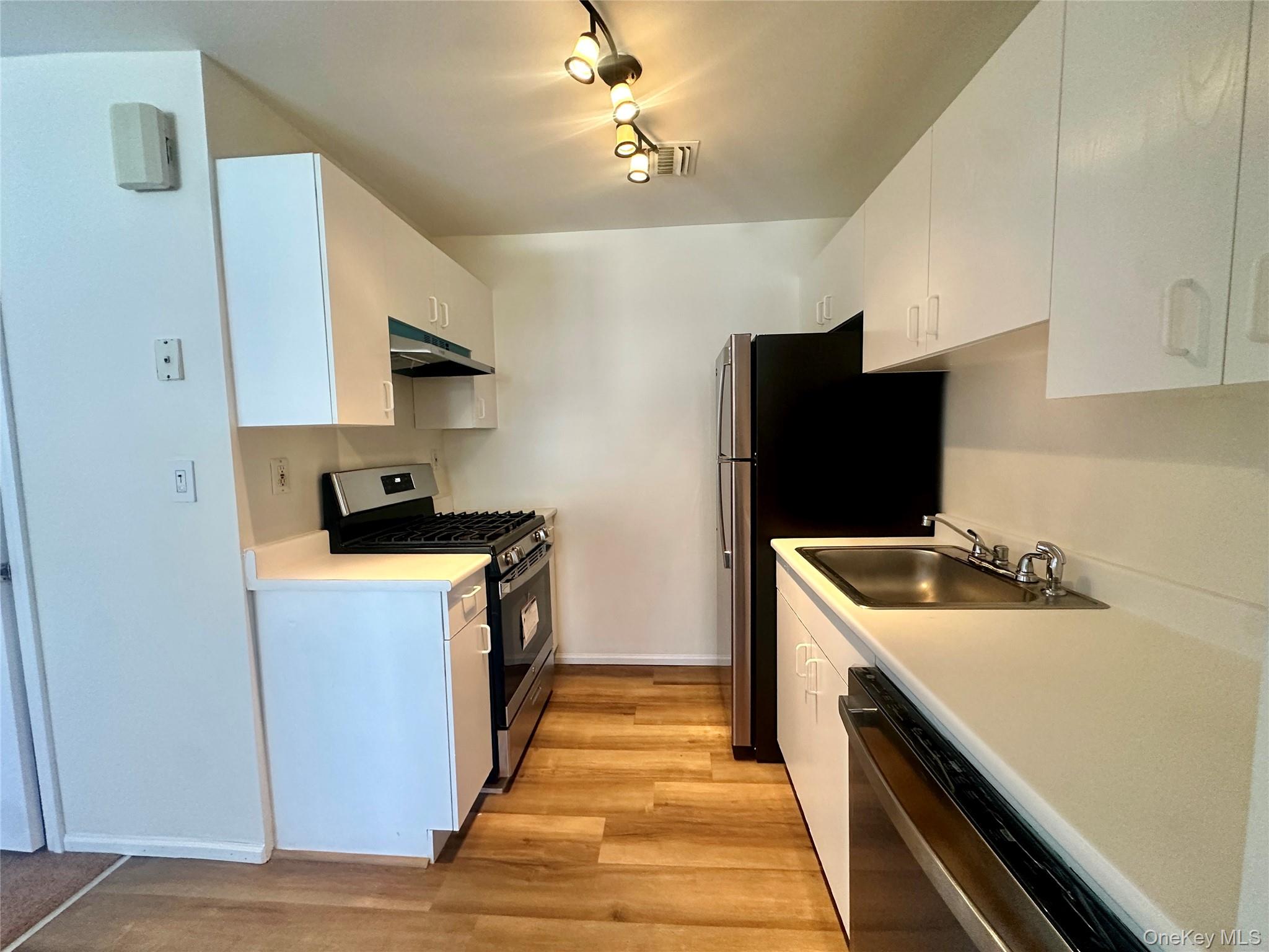 #6 photo, 82 High Street, Chester , NY 10918