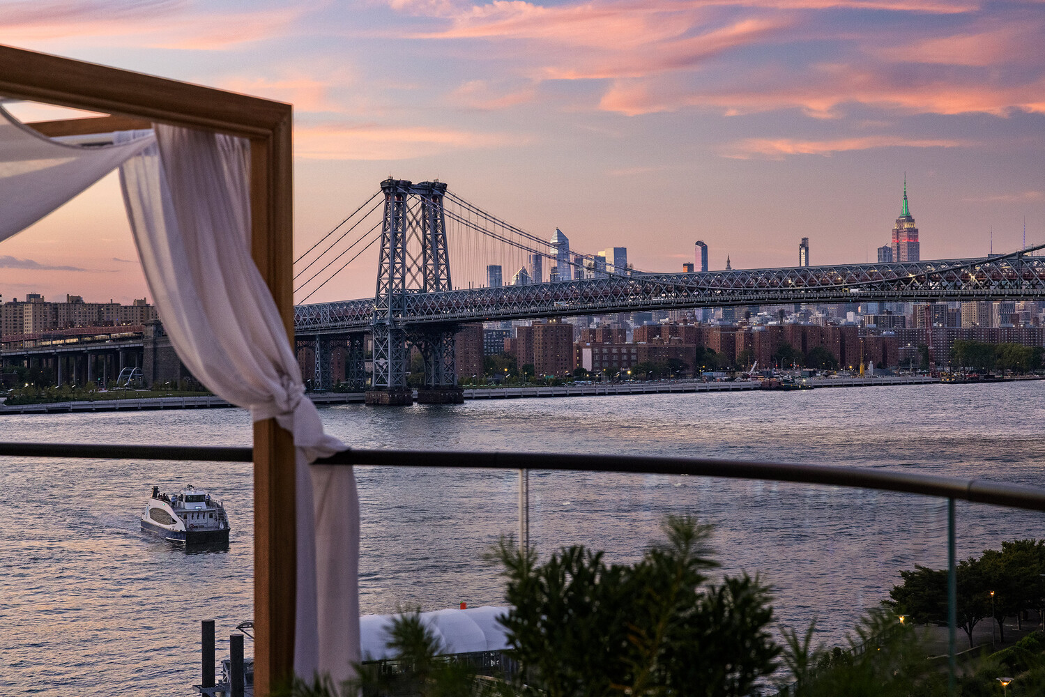 #10 photo, Brooklyn, Williamsburg , NY 11249