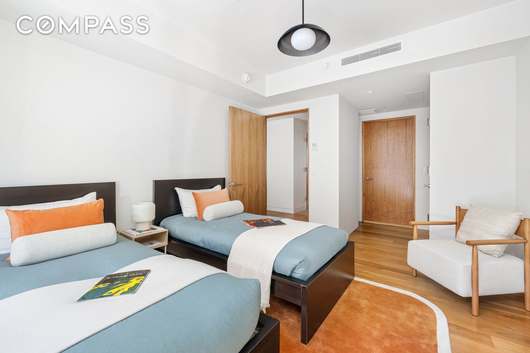 #14 photo, 151 W 21st Street, Chelsea , NY 10011