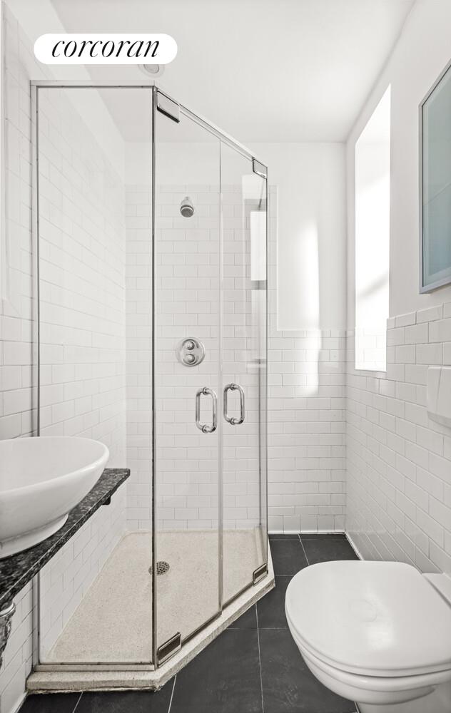 #5 photo, 175 RIVINGTON Street, 맨해튼 Lower East Side , NY 10002