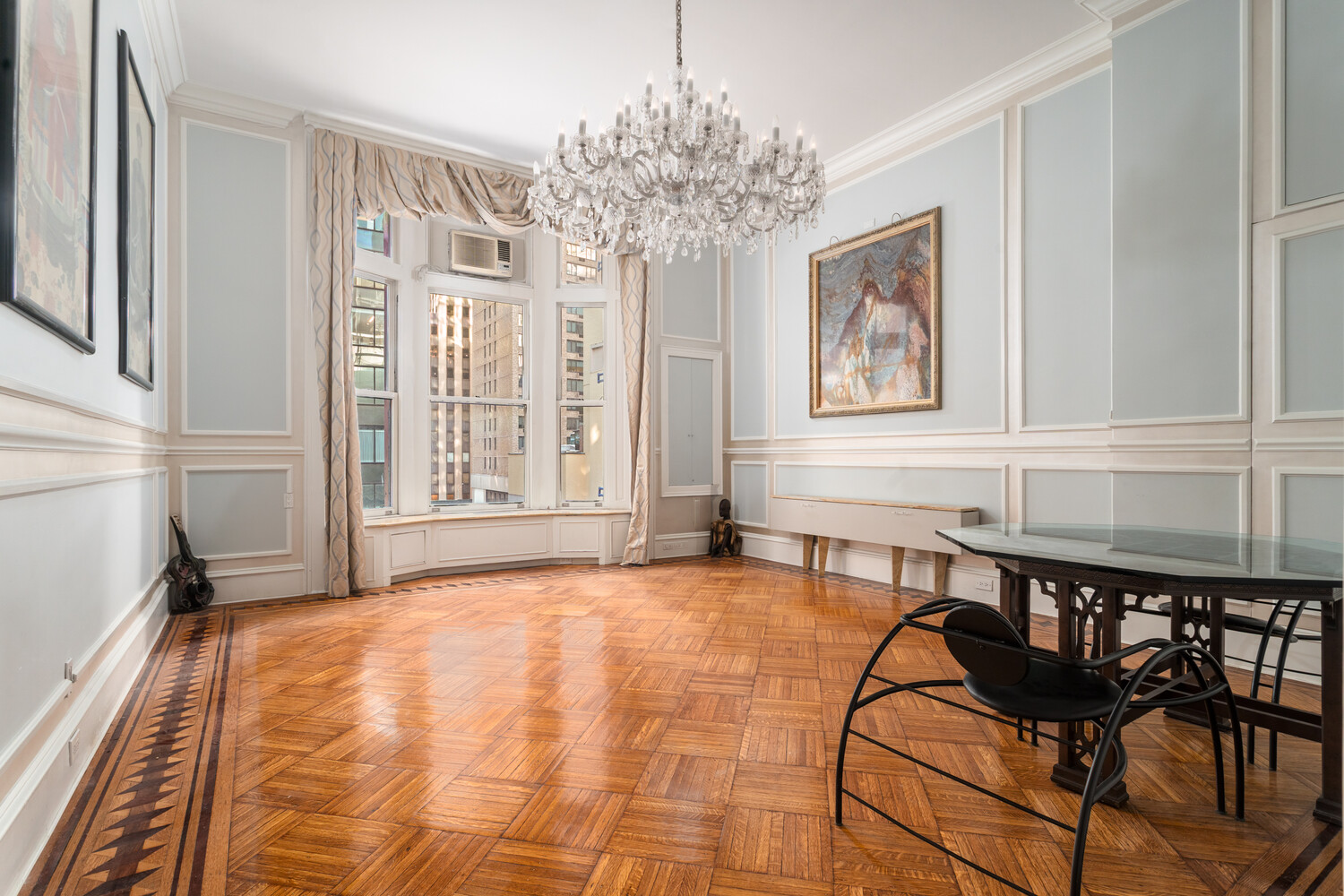 #5 photo, 205 W 57TH Street, Central Park South , NY 10019