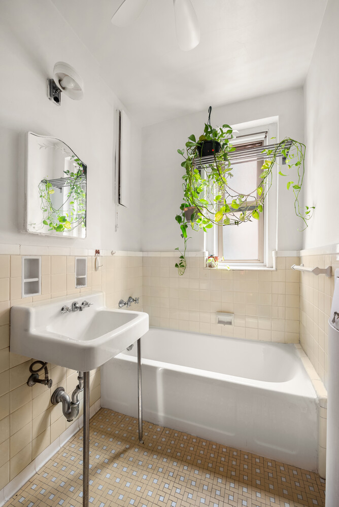 #8 photo, 9437 SHORE Road, Fort Hamilton , NY 11209