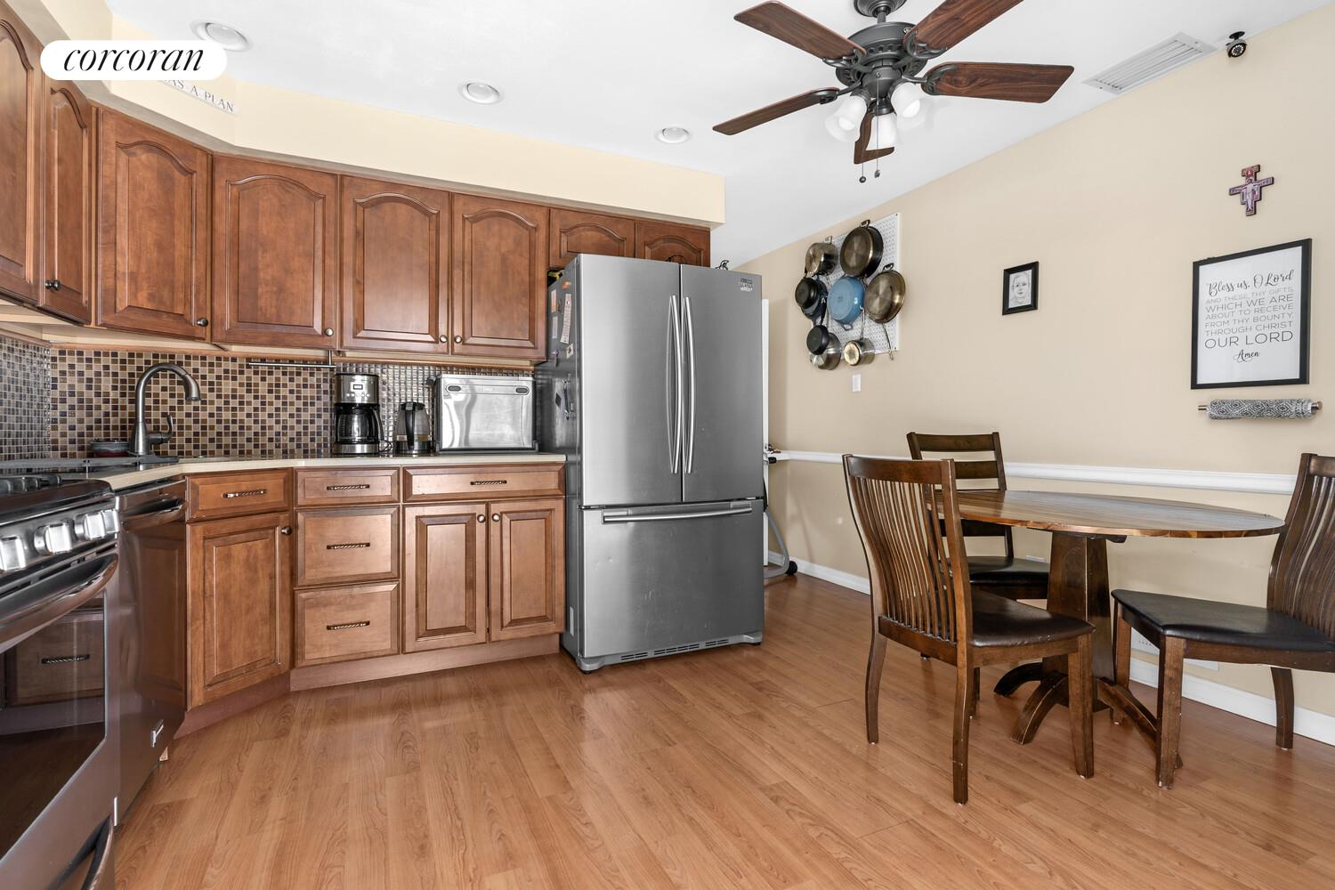 #5 photo, 131 CROSSFIELD Avenue, New York City , NY 10312