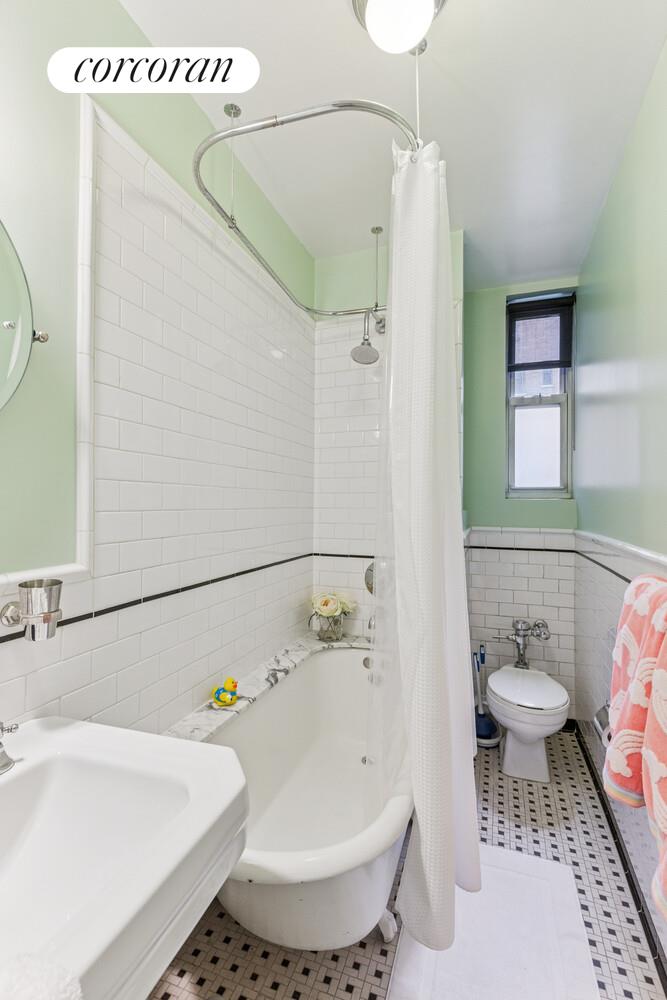 #12 photo, 144 E 36TH Street, मैनहटन Murray Hill , NY 10016