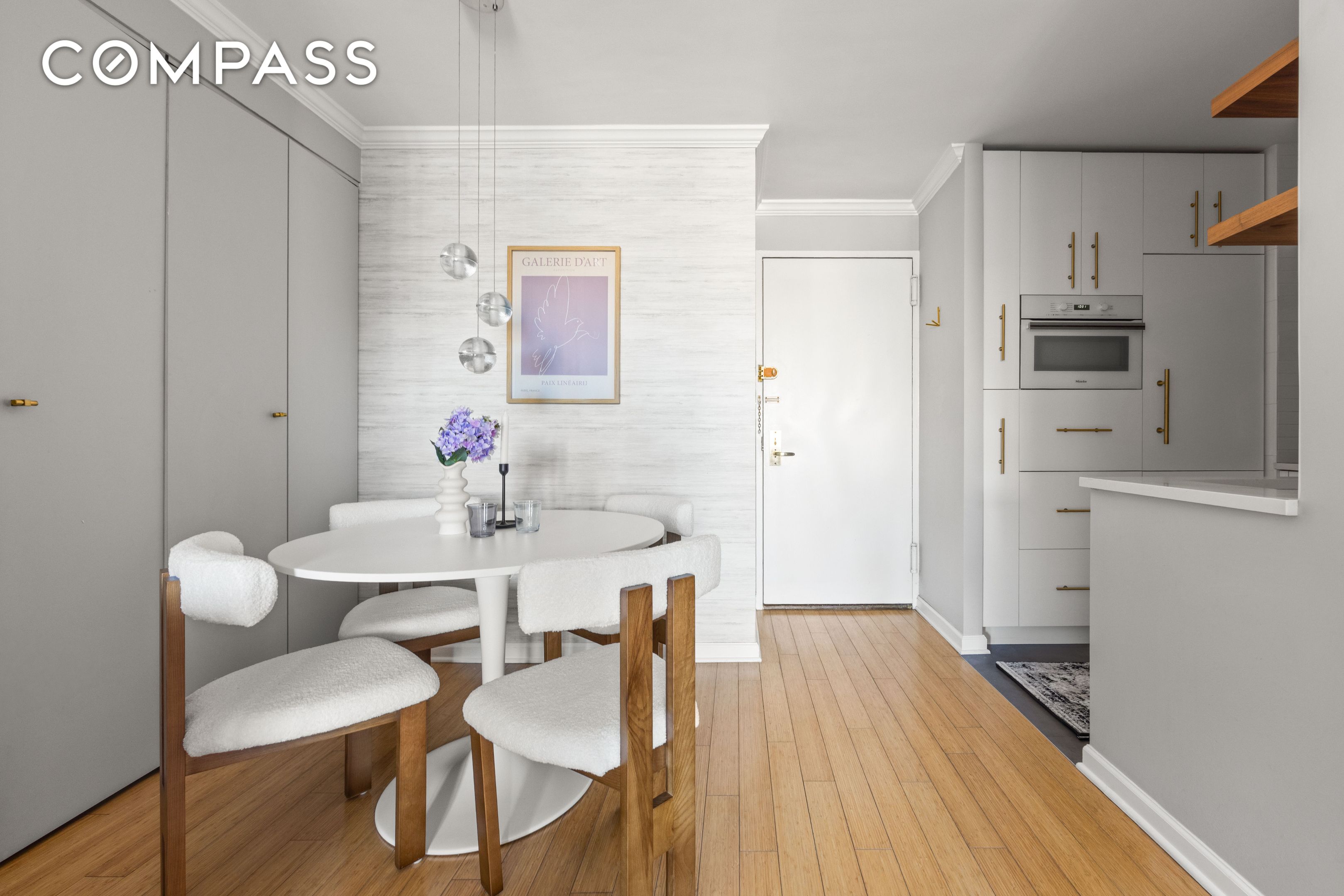 #5 photo, 201 E 17th Street, Gramercy Park , NY 10003