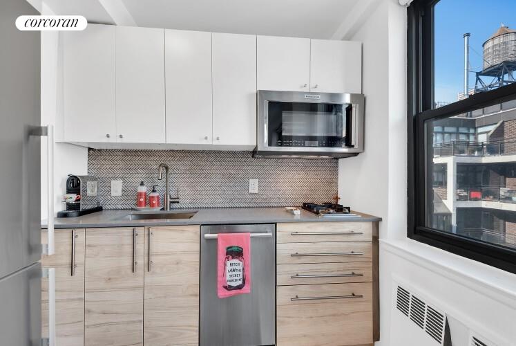 #5 photo, 405 E 63RD Street, Lenox Hill , NY 10065