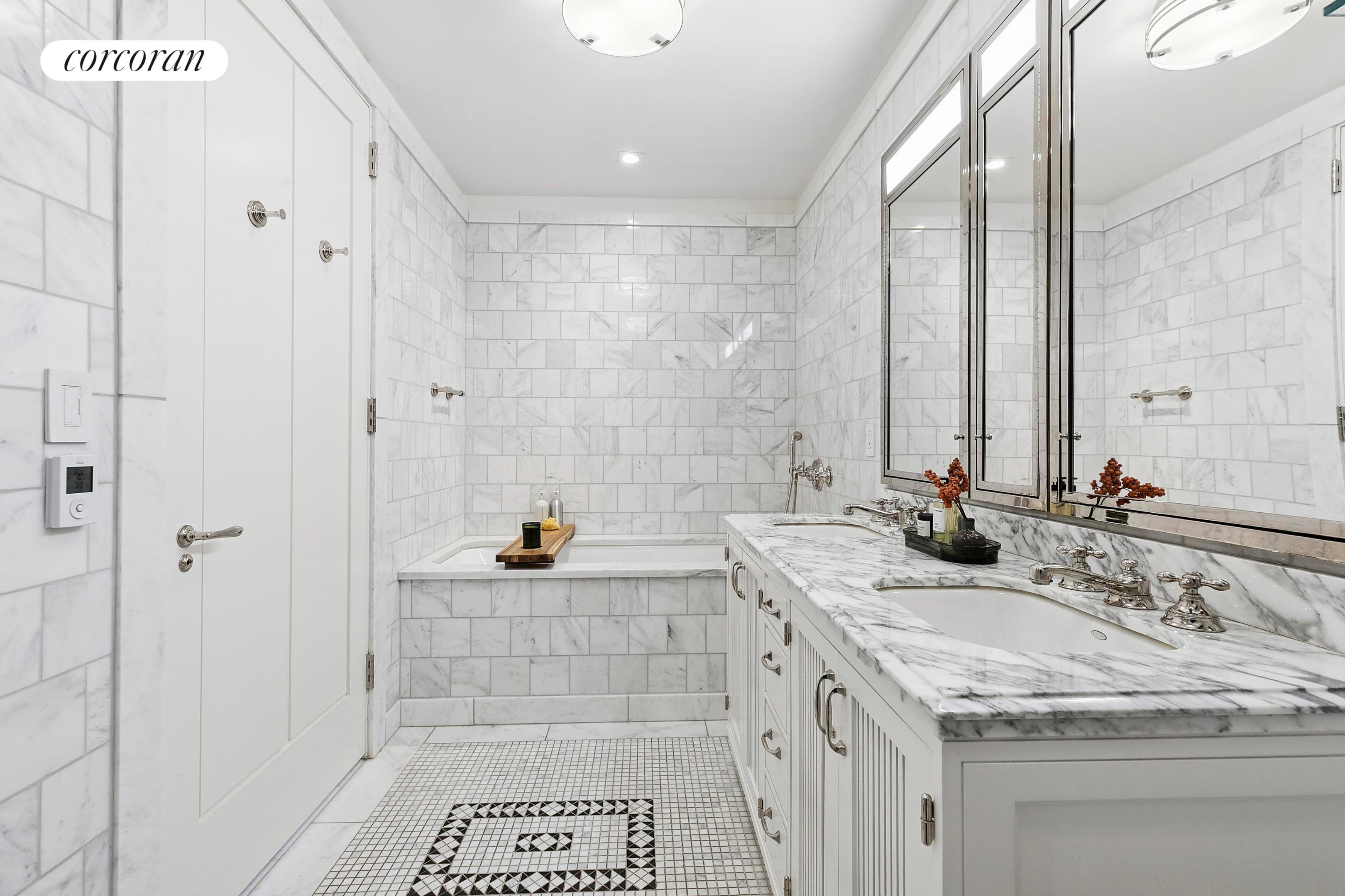 #10 photo, 160 W 12TH Street, Greenwich Village , NY 10011