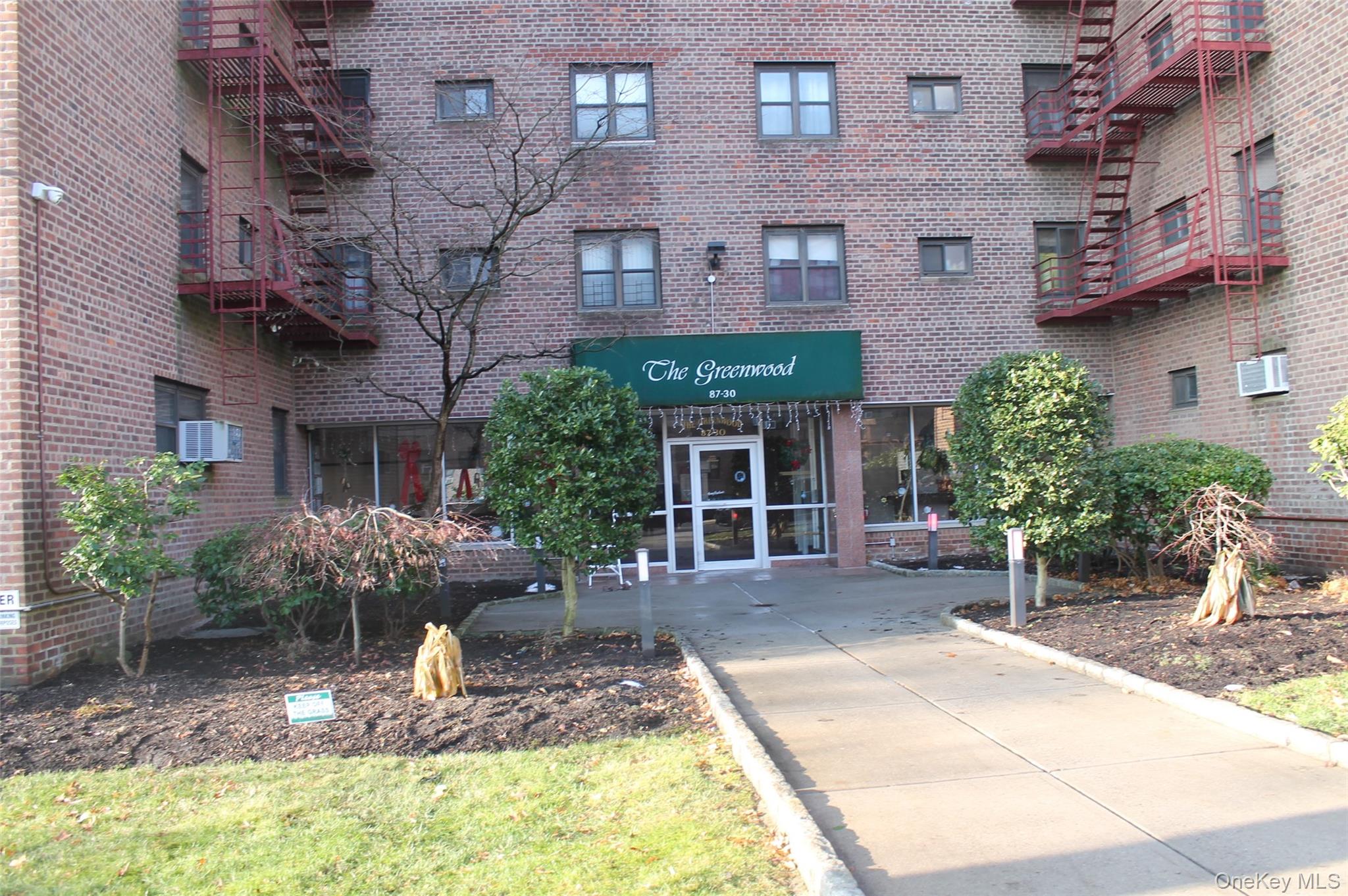 #1 photo, 87-30 204th Street, Hollis , NY 11423