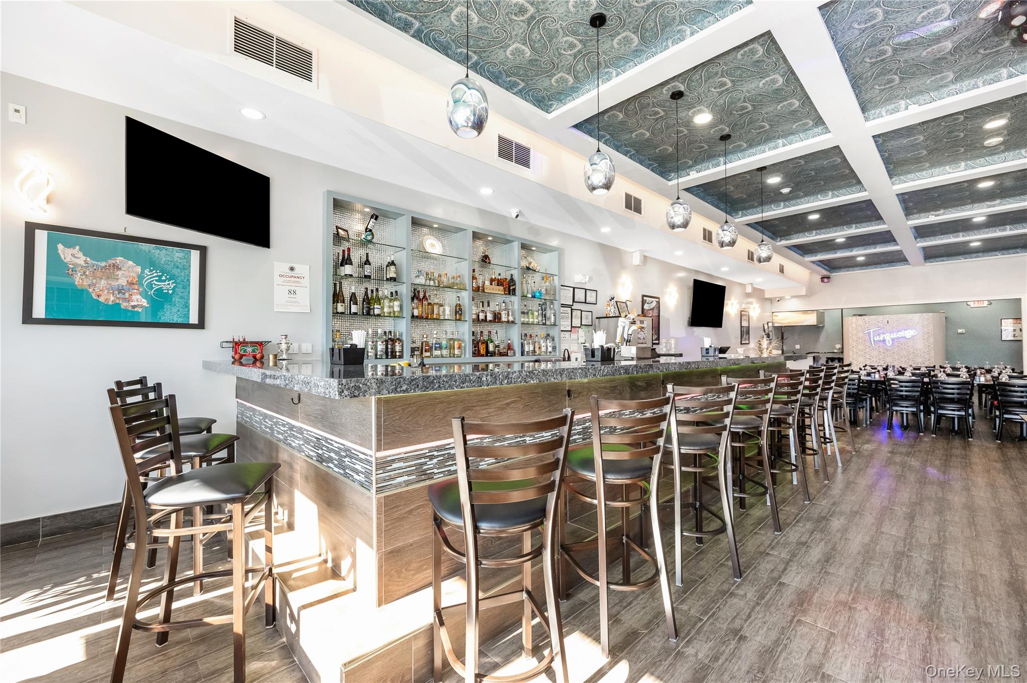 #4 photo, 36 Lincoln Avenue, Roslyn Heights , NY 11577