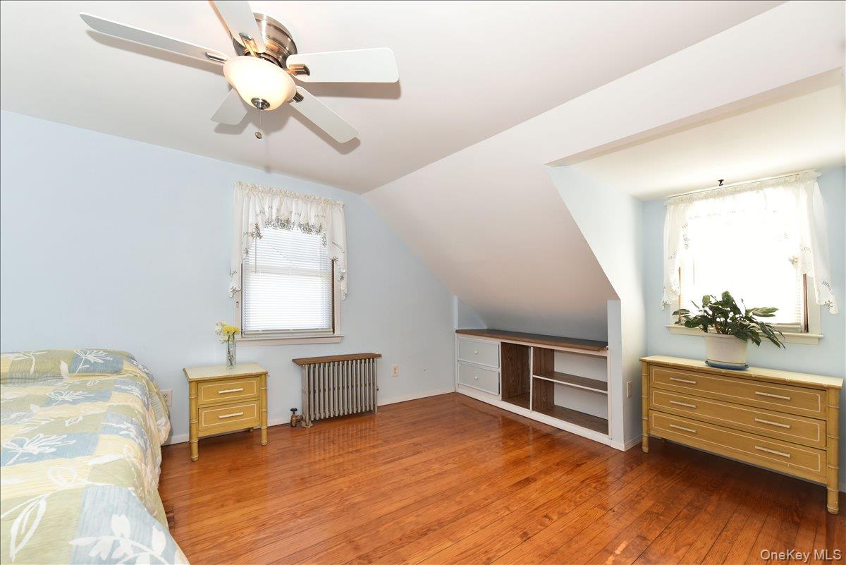 #16 photo, 236 Thelma Avenue, Merrick , NY 11566