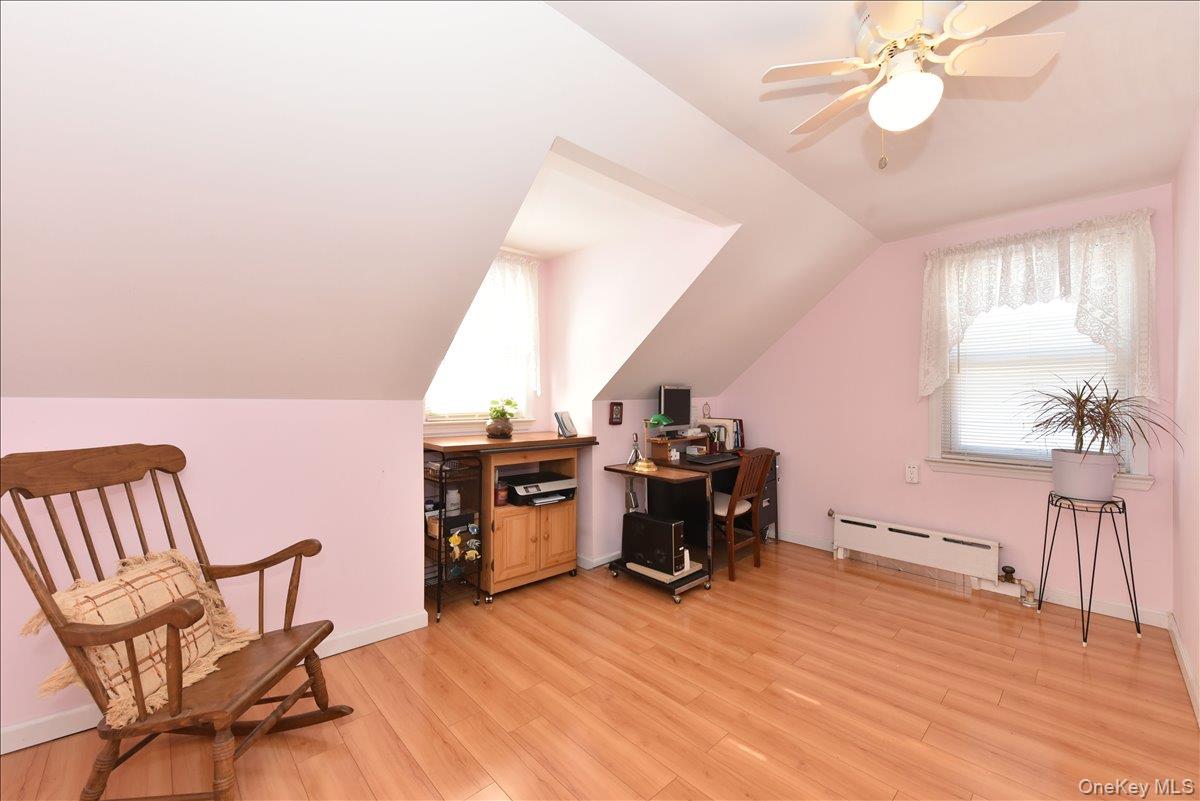 #17 photo, 236 Thelma Avenue, Merrick , NY 11566