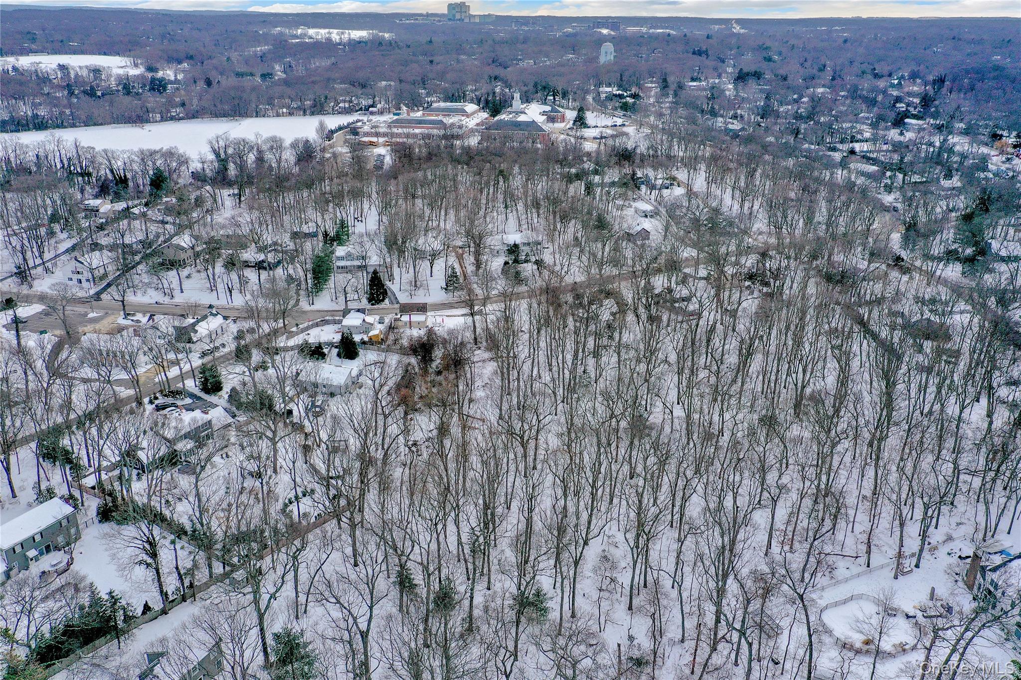 #17 photo, 37 Christian Avenue, 롱 아일랜드 Setauket , NY 11733