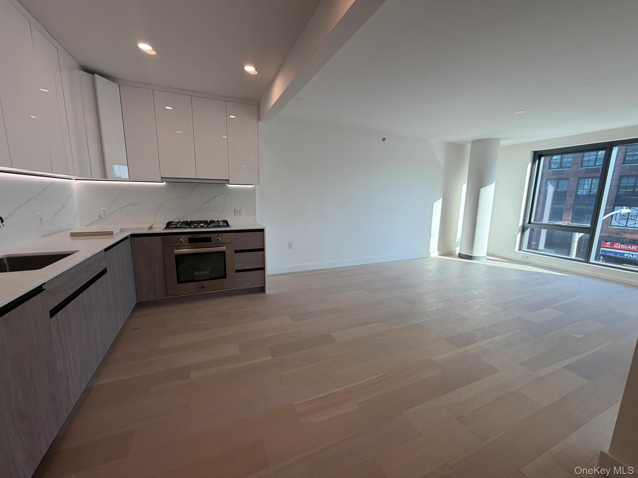 #2 photo, 14449 Northern Boulevard, 뉴욕퀸즈 Flushing , NY 11354