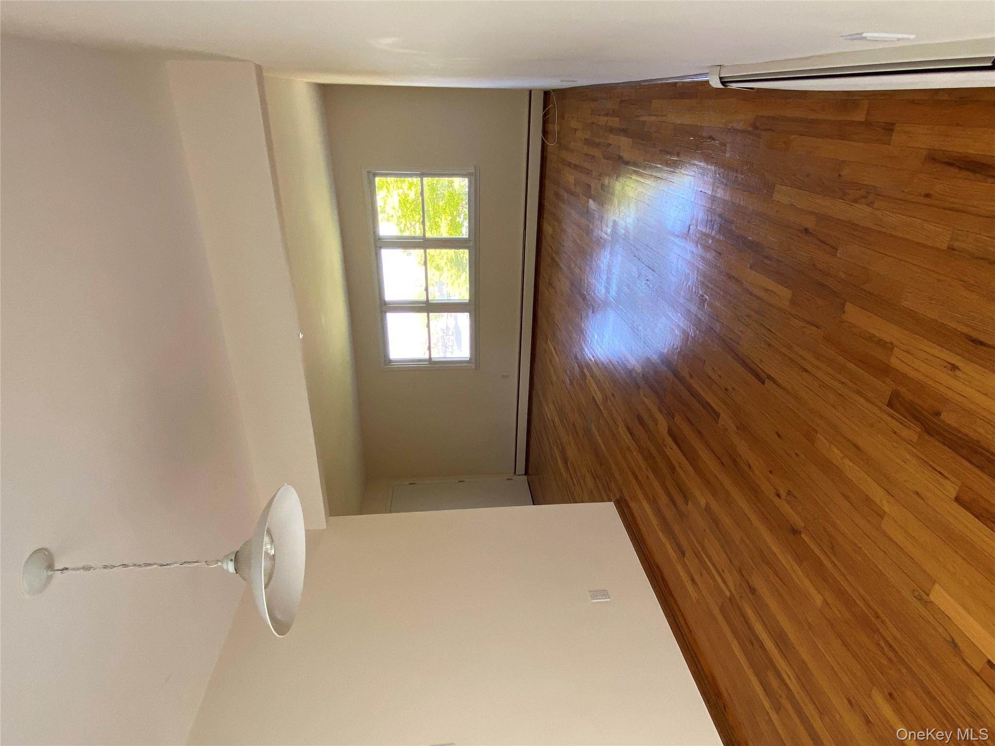 #12 photo, 297 Fairfield Avenue, Carle Place , NY 11514