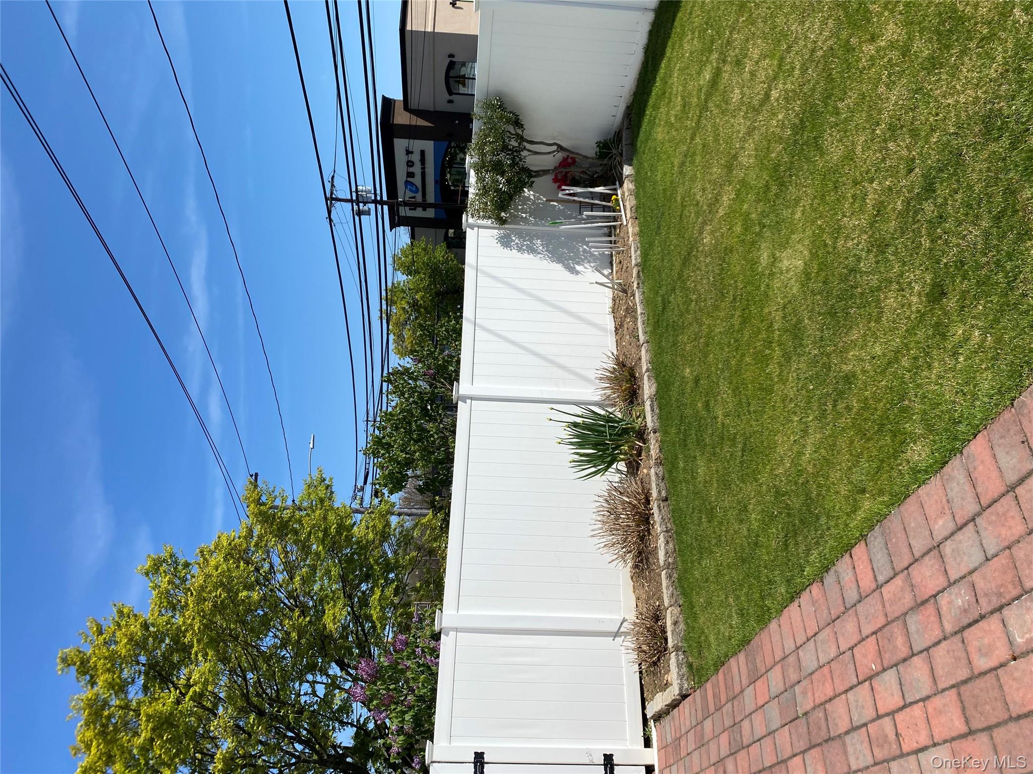 #15 photo, 297 Fairfield Avenue, Carle Place , NY 11514