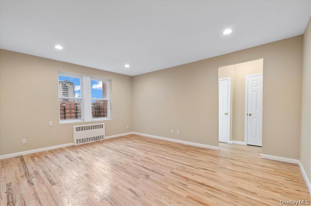 #10 photo, 134-30 Franklin Avenue, कुईंस Flushing , NY 11355