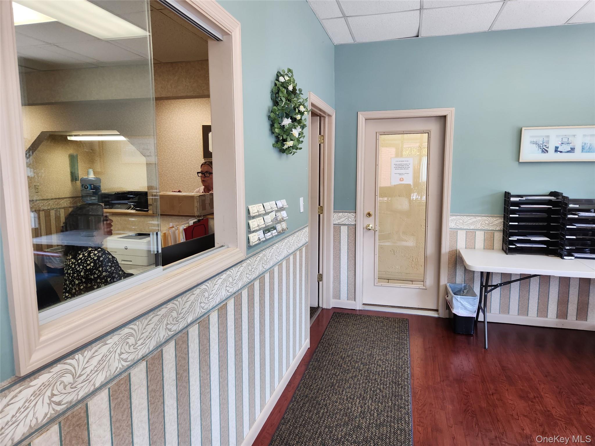 #4 photo, 25 Merrick Ave, Merrick , NY 11566