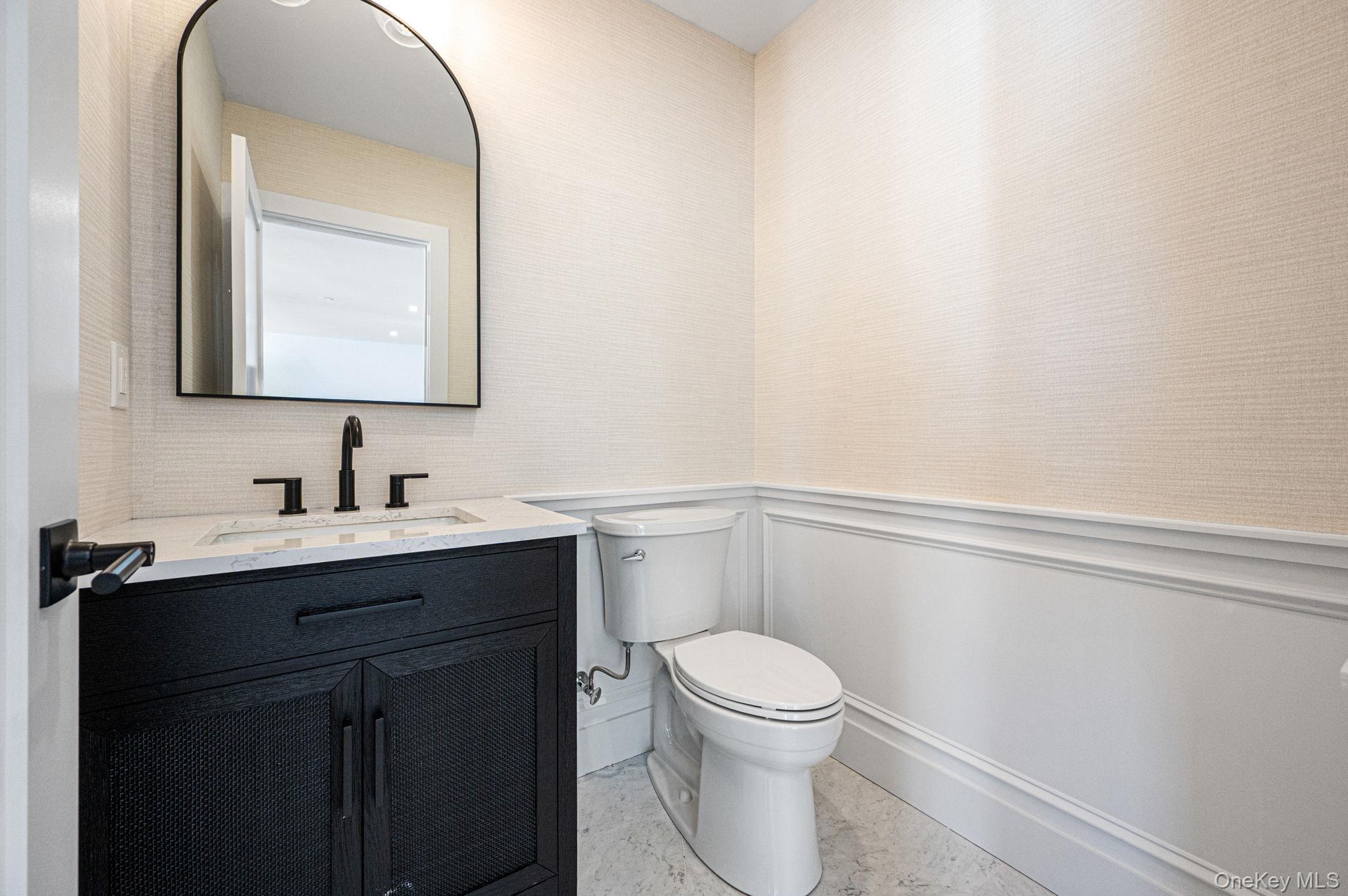 #19 photo, 38 Pond Lane, Levittown , NY 11756