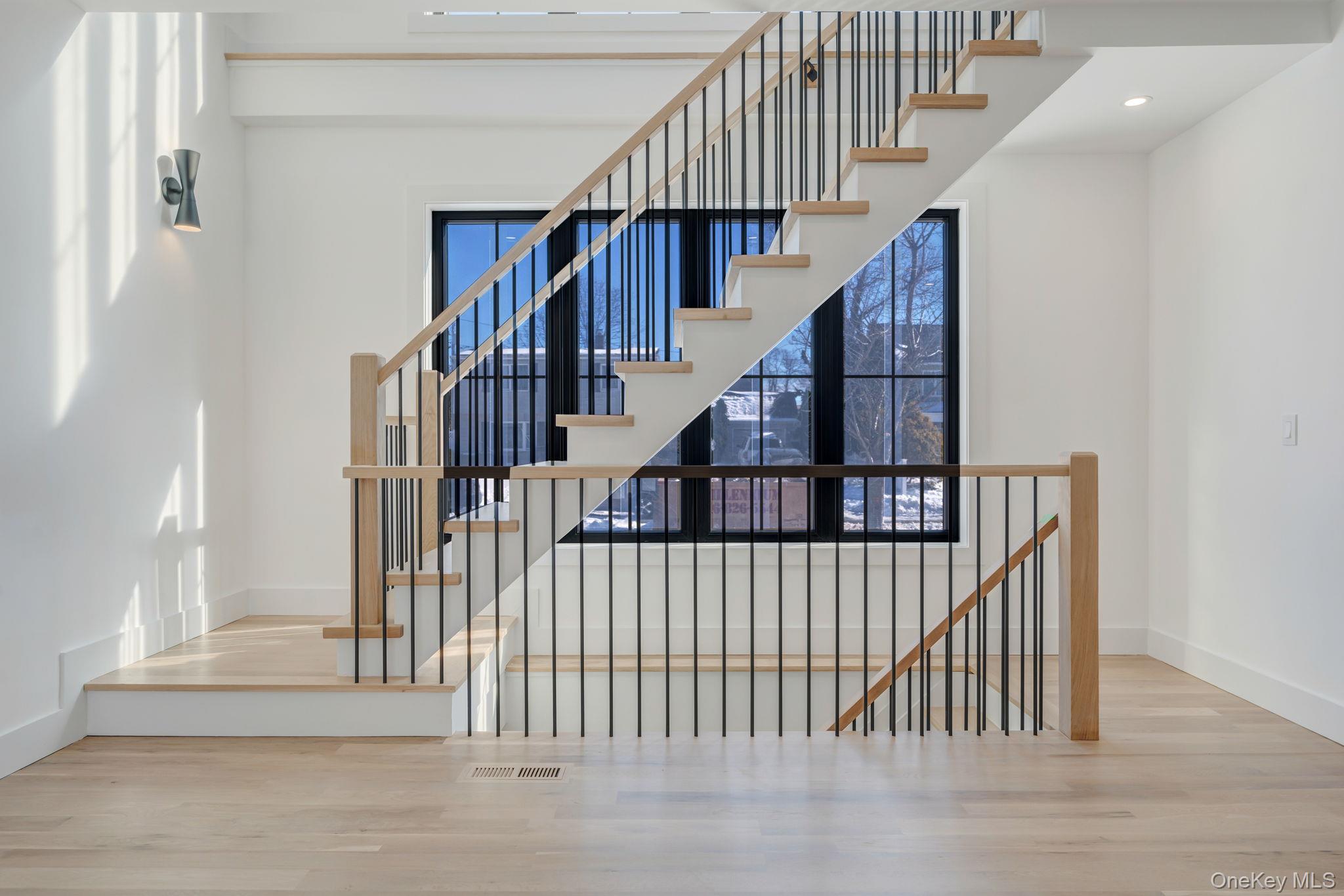 #7 photo, 38 Pond Lane, Levittown , NY 11756