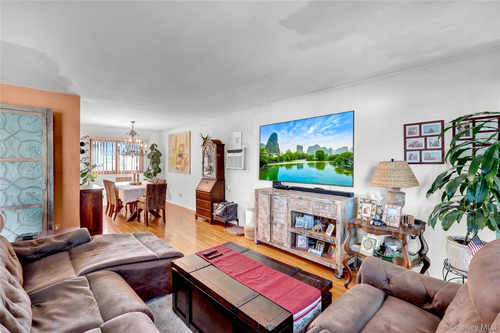 #7 photo, 266 N Kentucky, Massapequa , NY 11758