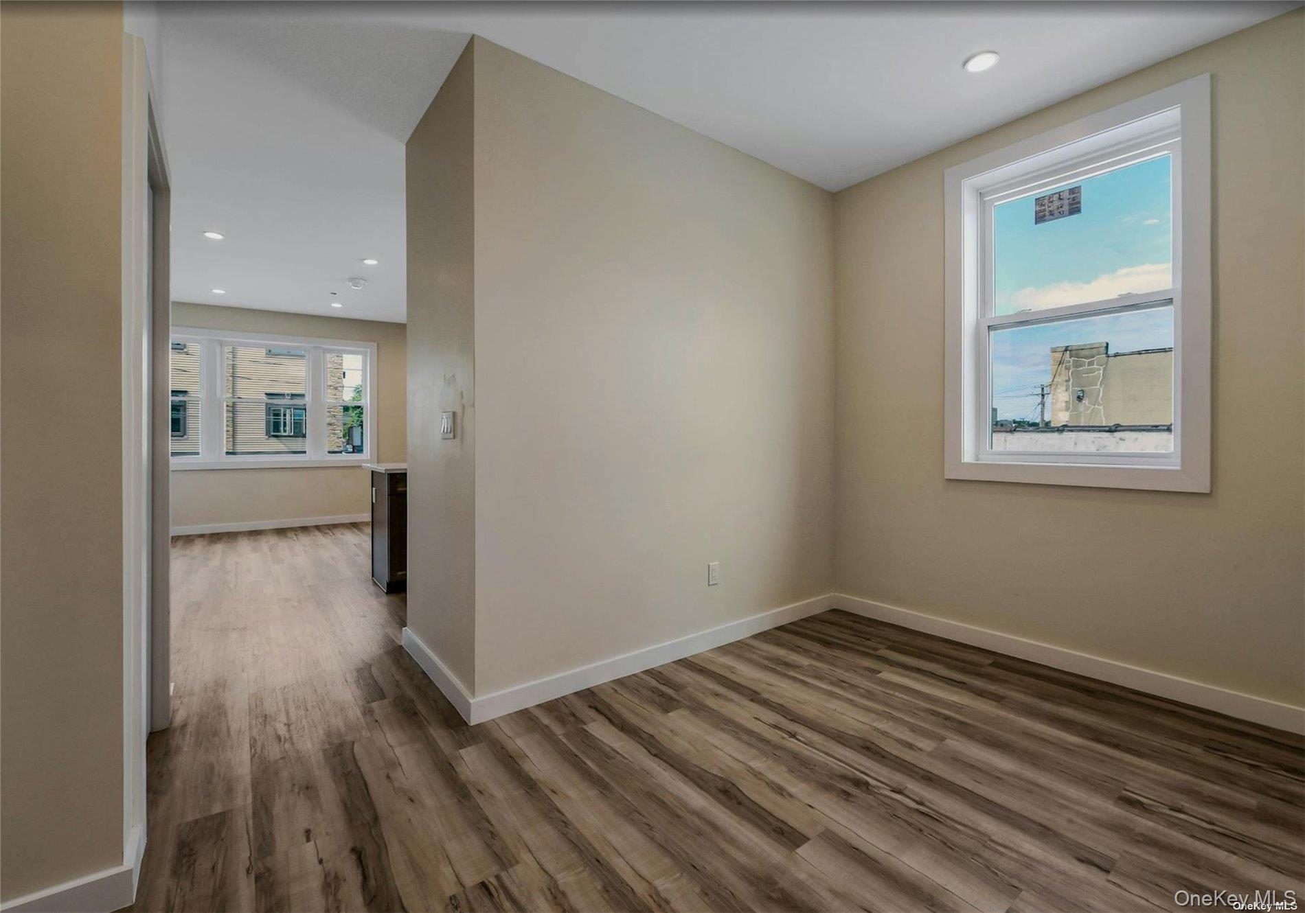 #3 photo, 400 A New York Avenue, Huntington , NY 11743