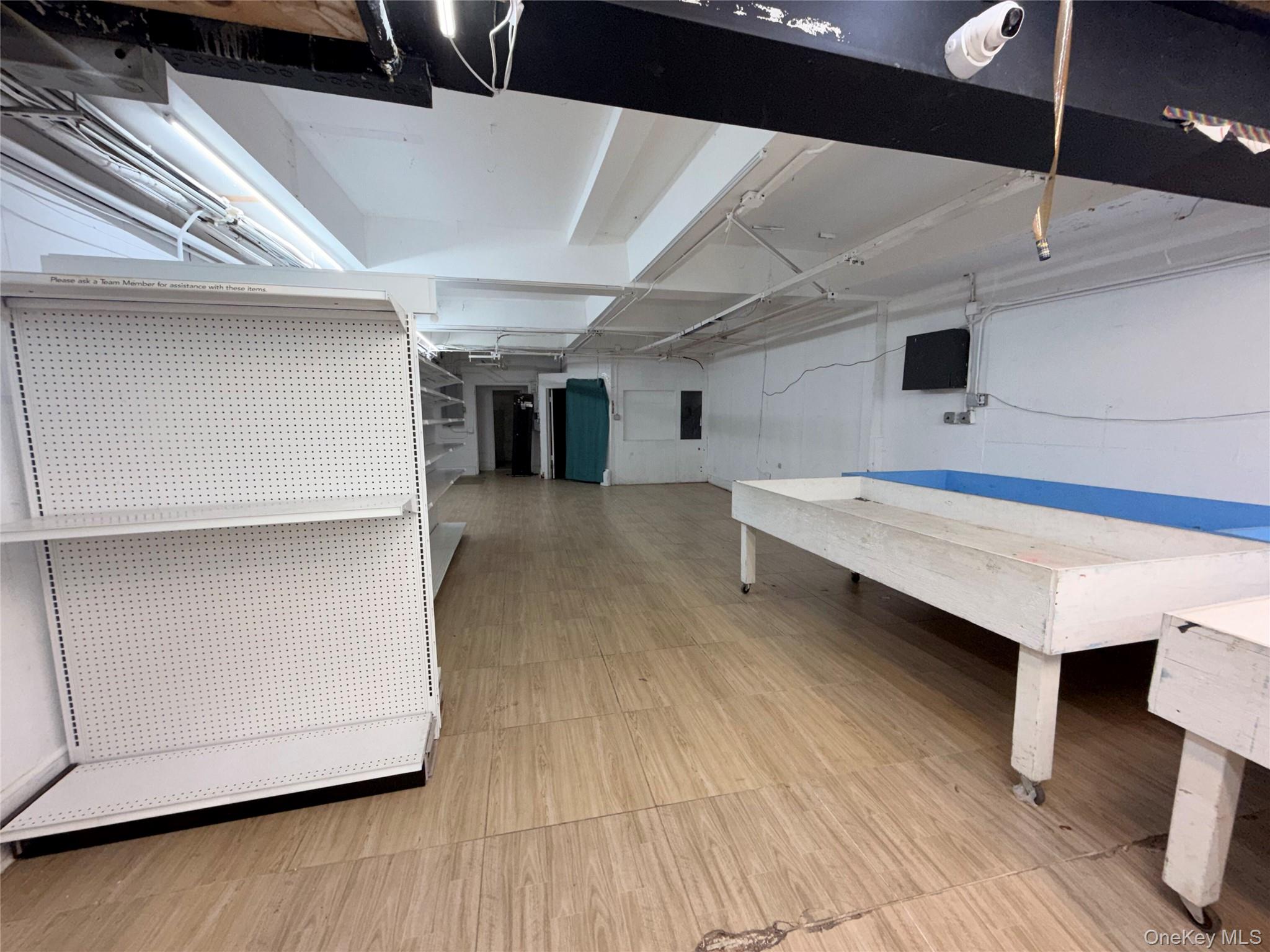 #15 photo, 272 E 198th Street, 브롱크스 Bronx , NY 10458